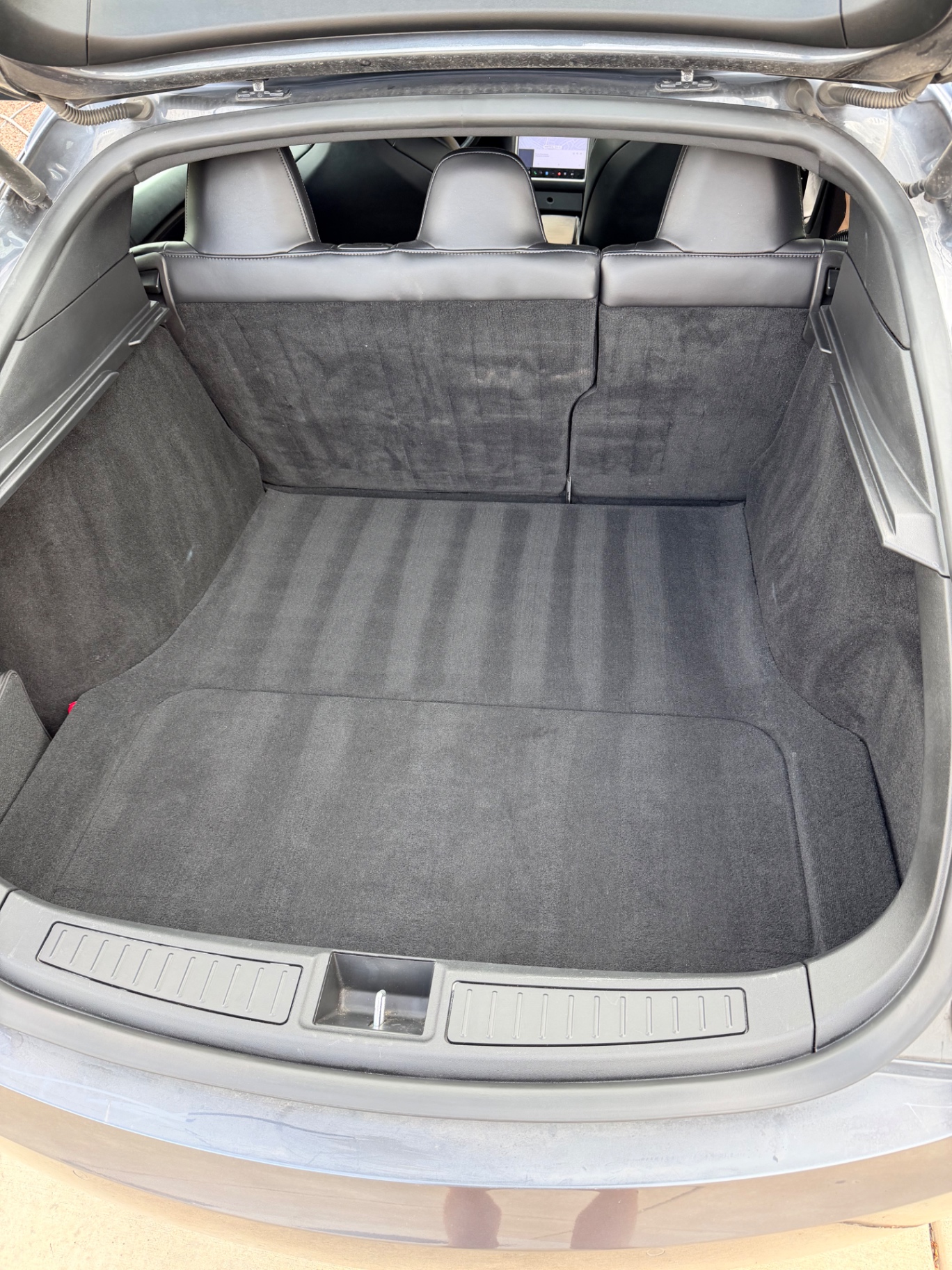 Tesla Model S trunk detail